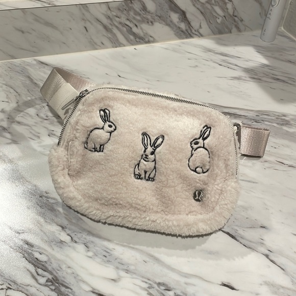 🐰LAST ONE☝️ NWT Lululemon New Year Everywhere Belt Bag 1L 
Fleece Bunny Rabbit - Picture 4 of 10